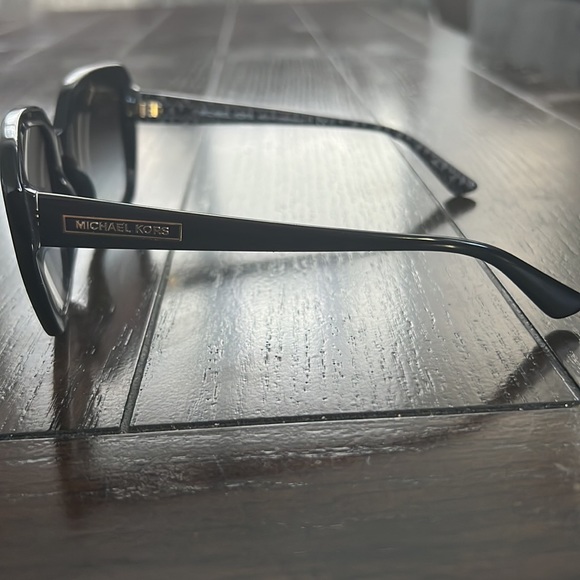 Authentic Michael Kors Sunglasses - Picture 3 of 5